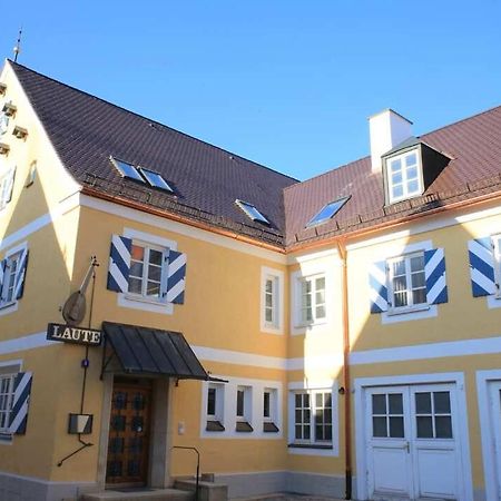 Hotel Und Gasthof Zur Laute Mindelheim Exterior photo